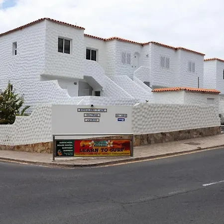 Apartment Near The With A Huge Terrace, Patio, Wifi And Parking *