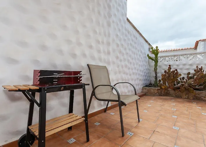 Near The With A Huge Terrace, Patio, Wifi And Parking *