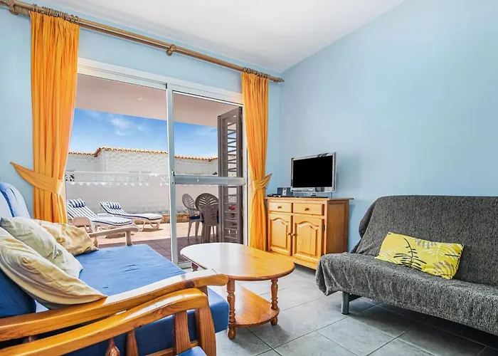 Apartmán Near The With A Huge Terrace, Patio, Wifi And Parking